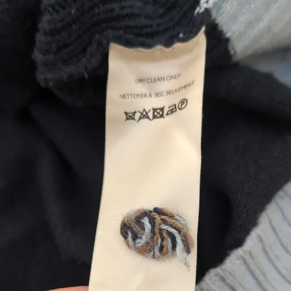 Anthropologie Navy and Brown Crewneck Sweater - Picture 4 of 6